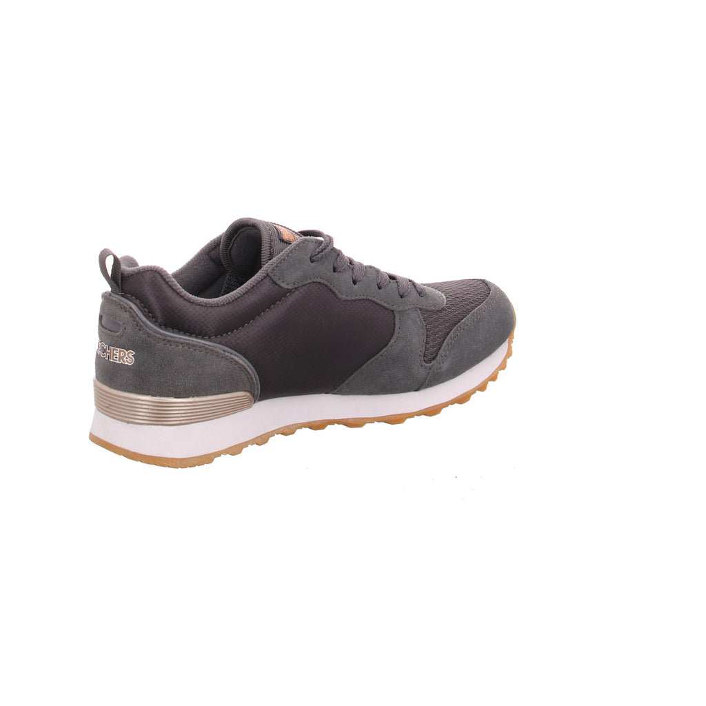 Skechers |