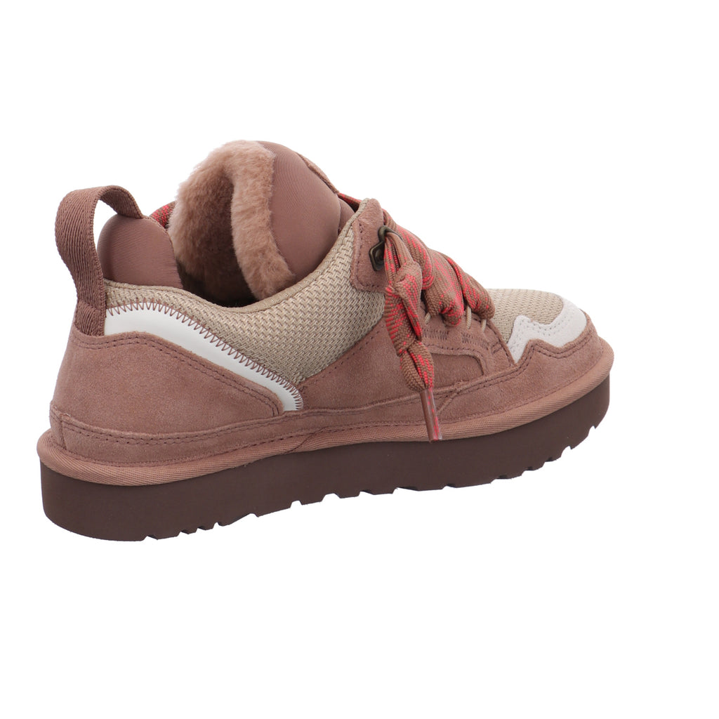 Ugg |
