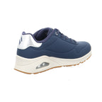 Skechers |