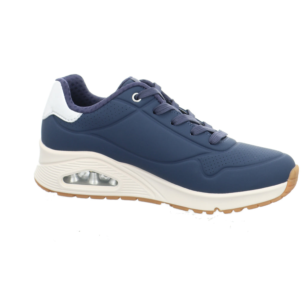 Skechers |