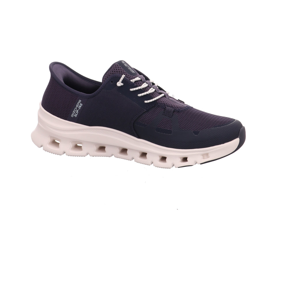 Skechers |