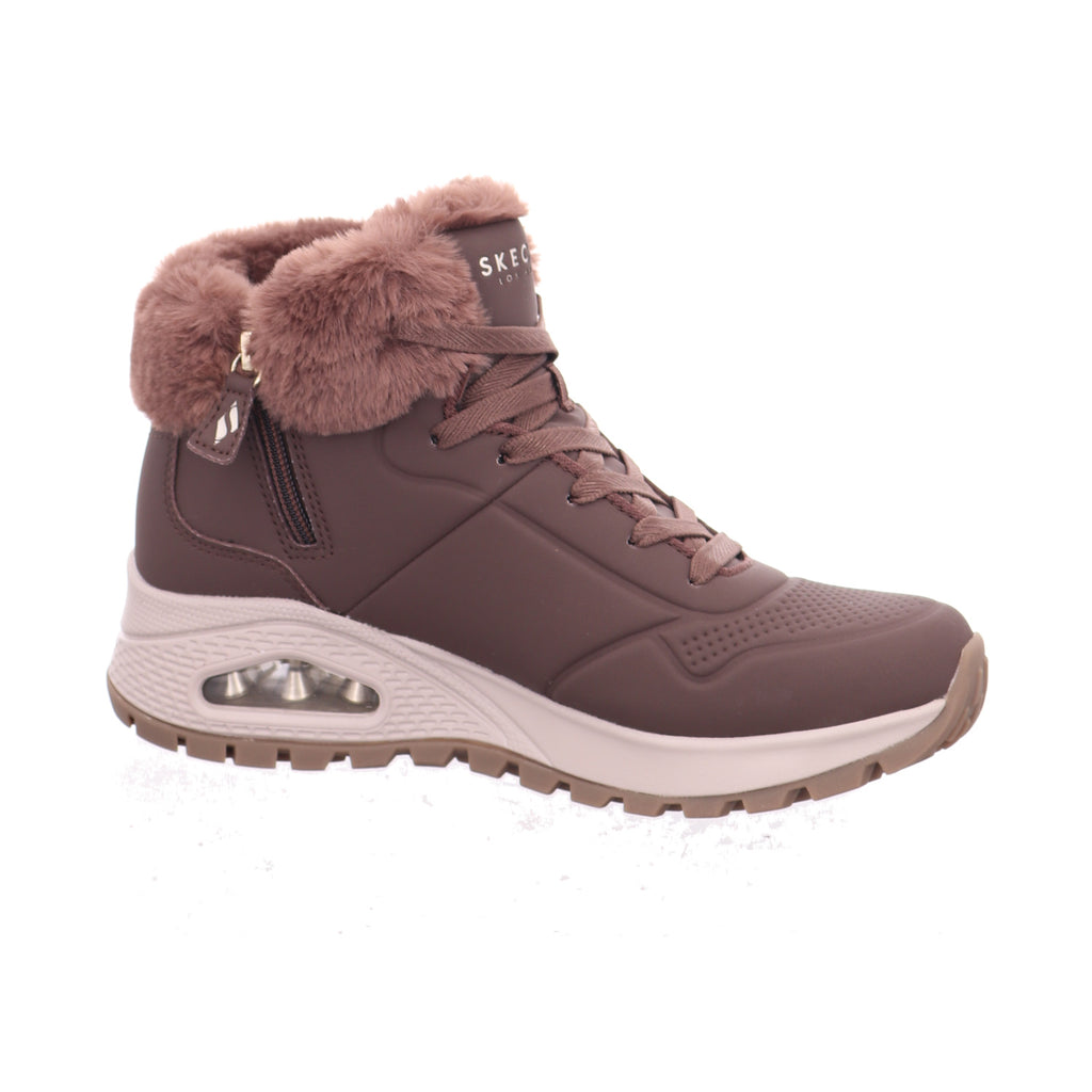 Skechers |