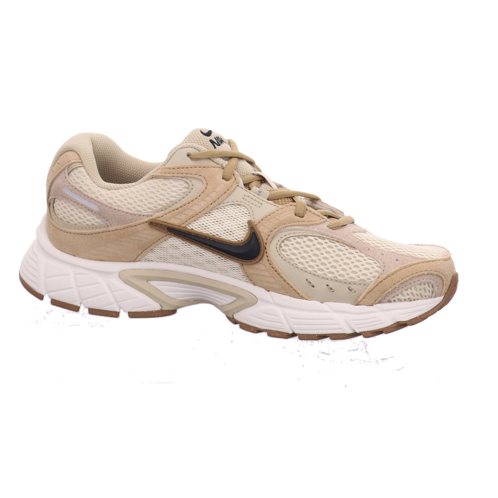 Nike |