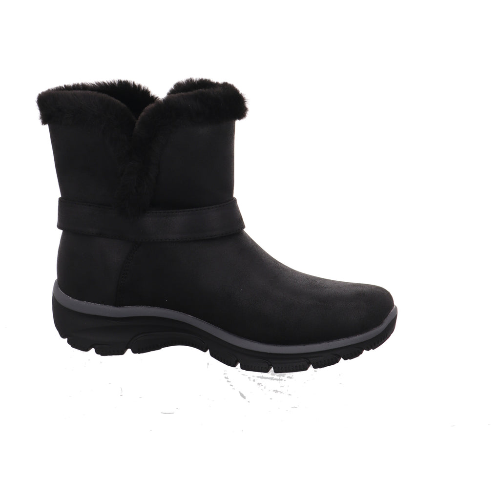 Skechers |