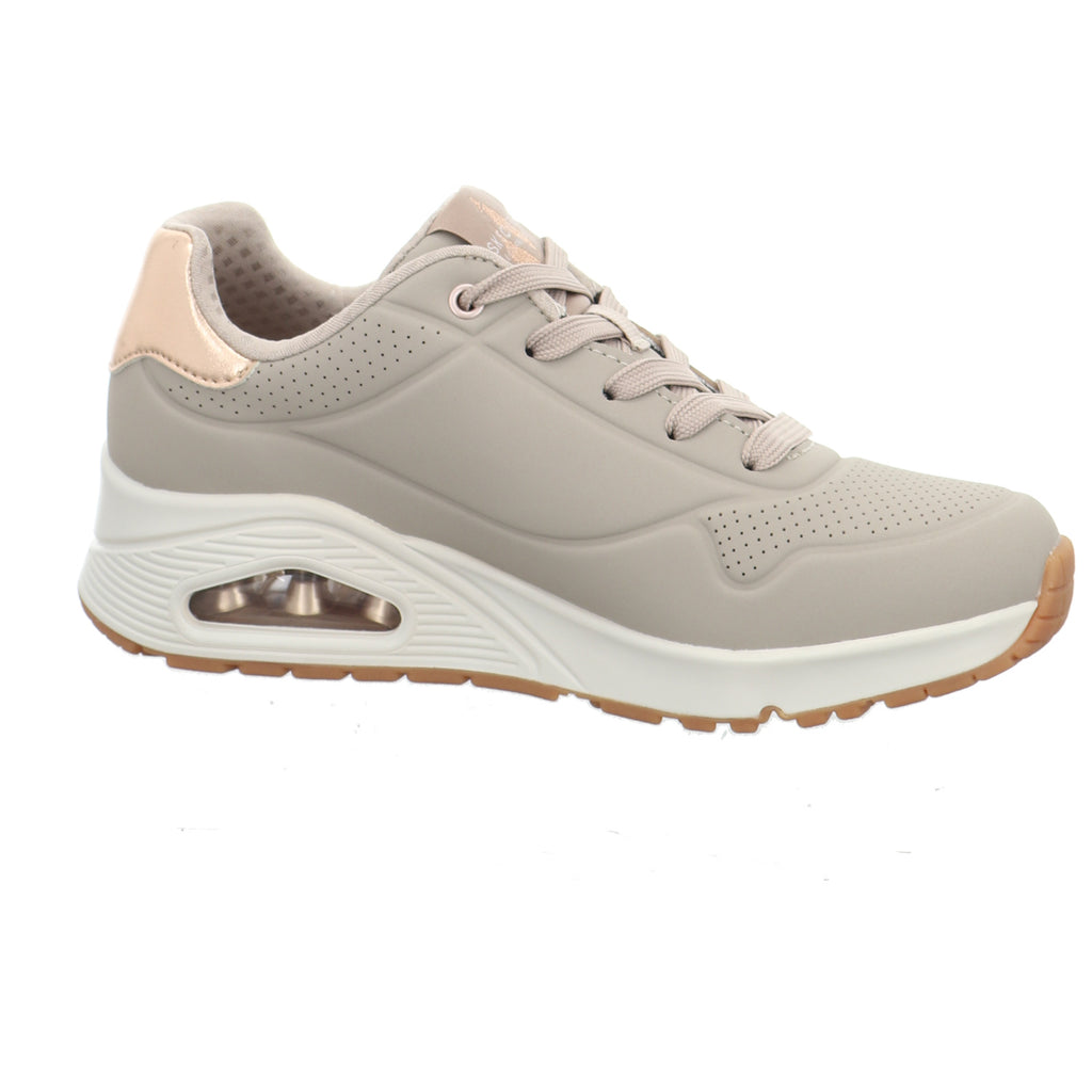 Skechers |