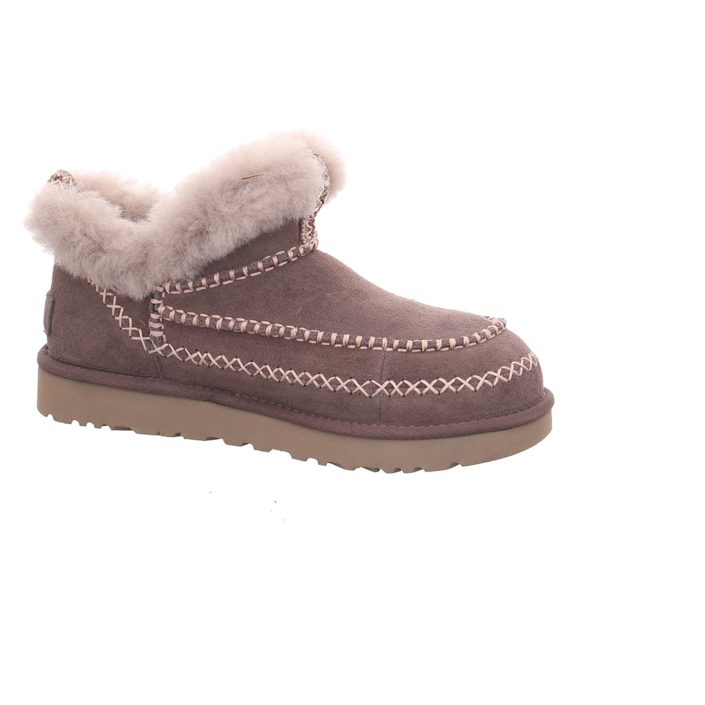 Ugg |
