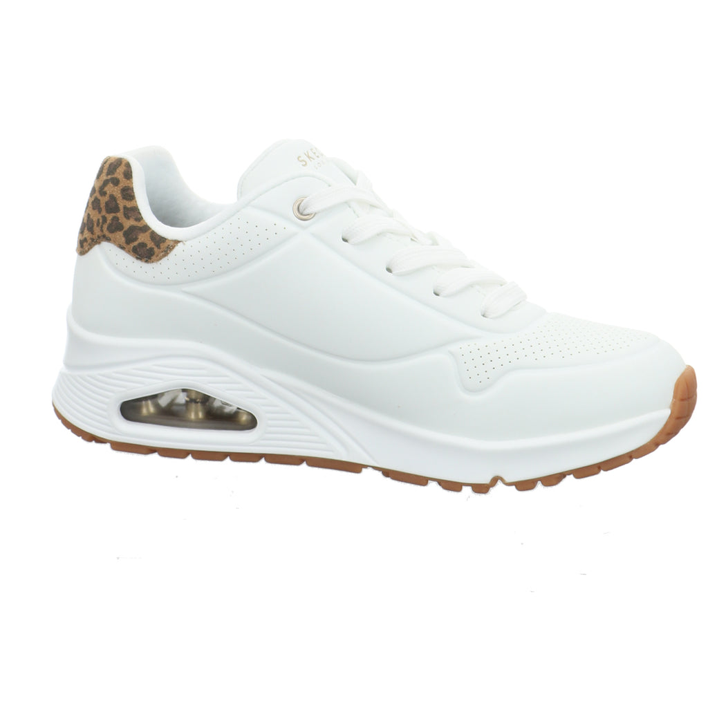 Skechers |