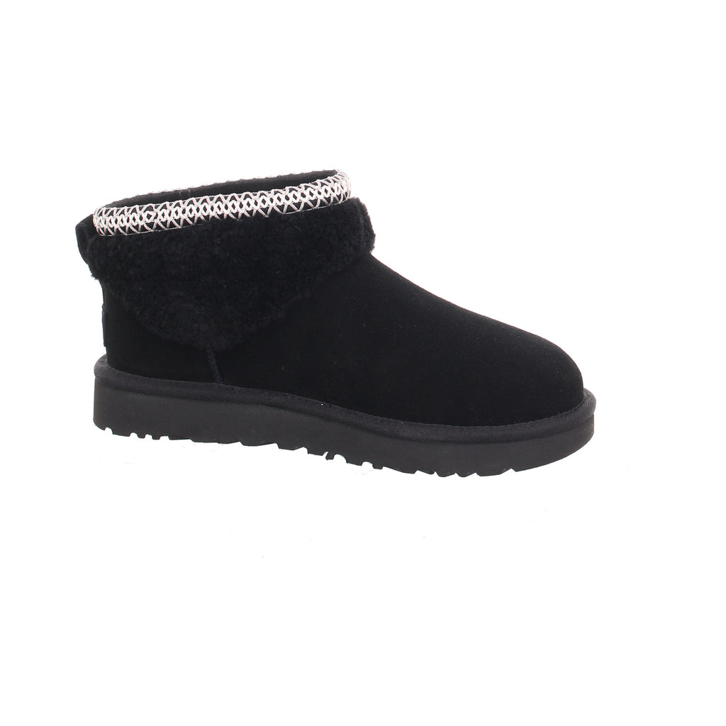 Ugg |
