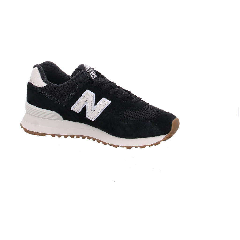 New Balance |
