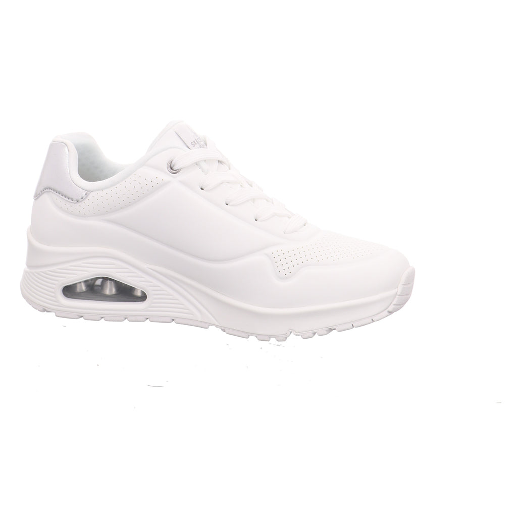 Skechers |