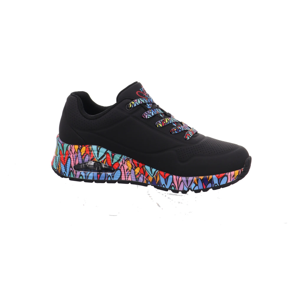 Skechers |