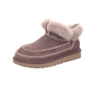 Ugg |