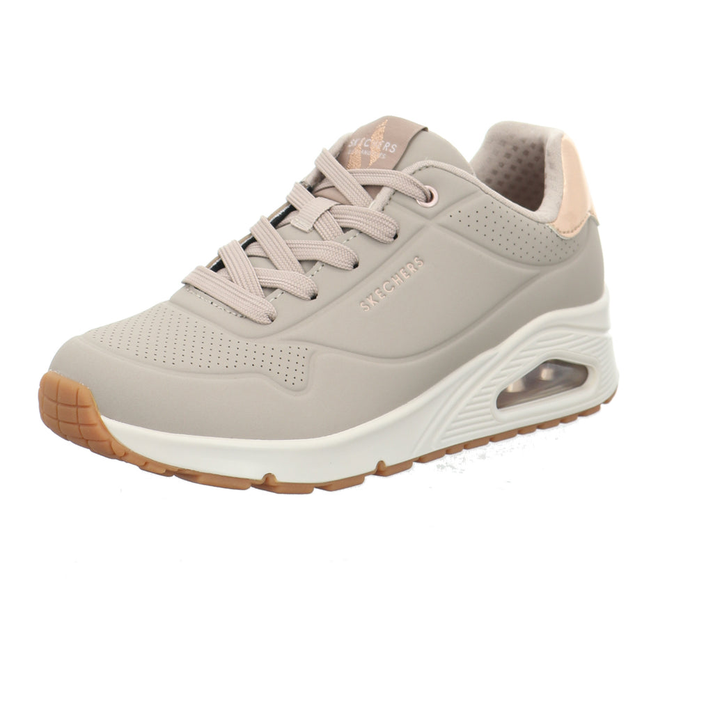 Skechers |
