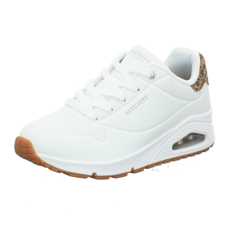 Skechers |