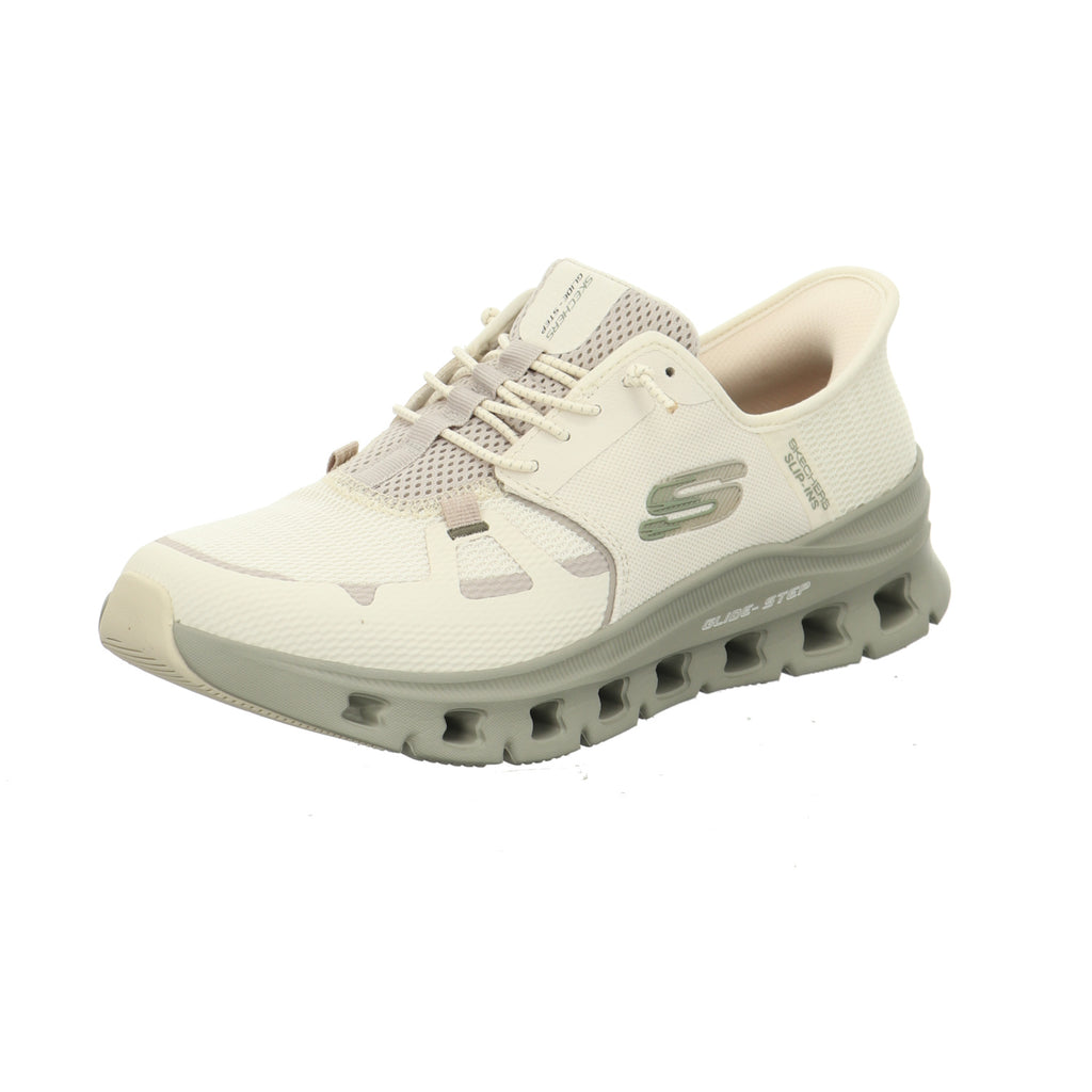 Skechers |