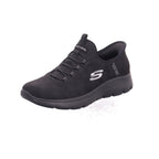 Skechers |