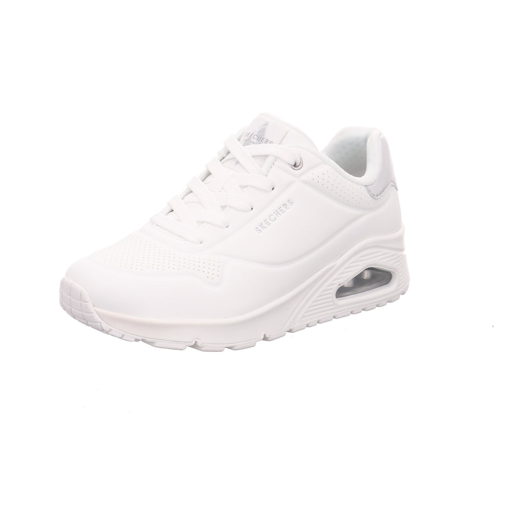 Skechers |