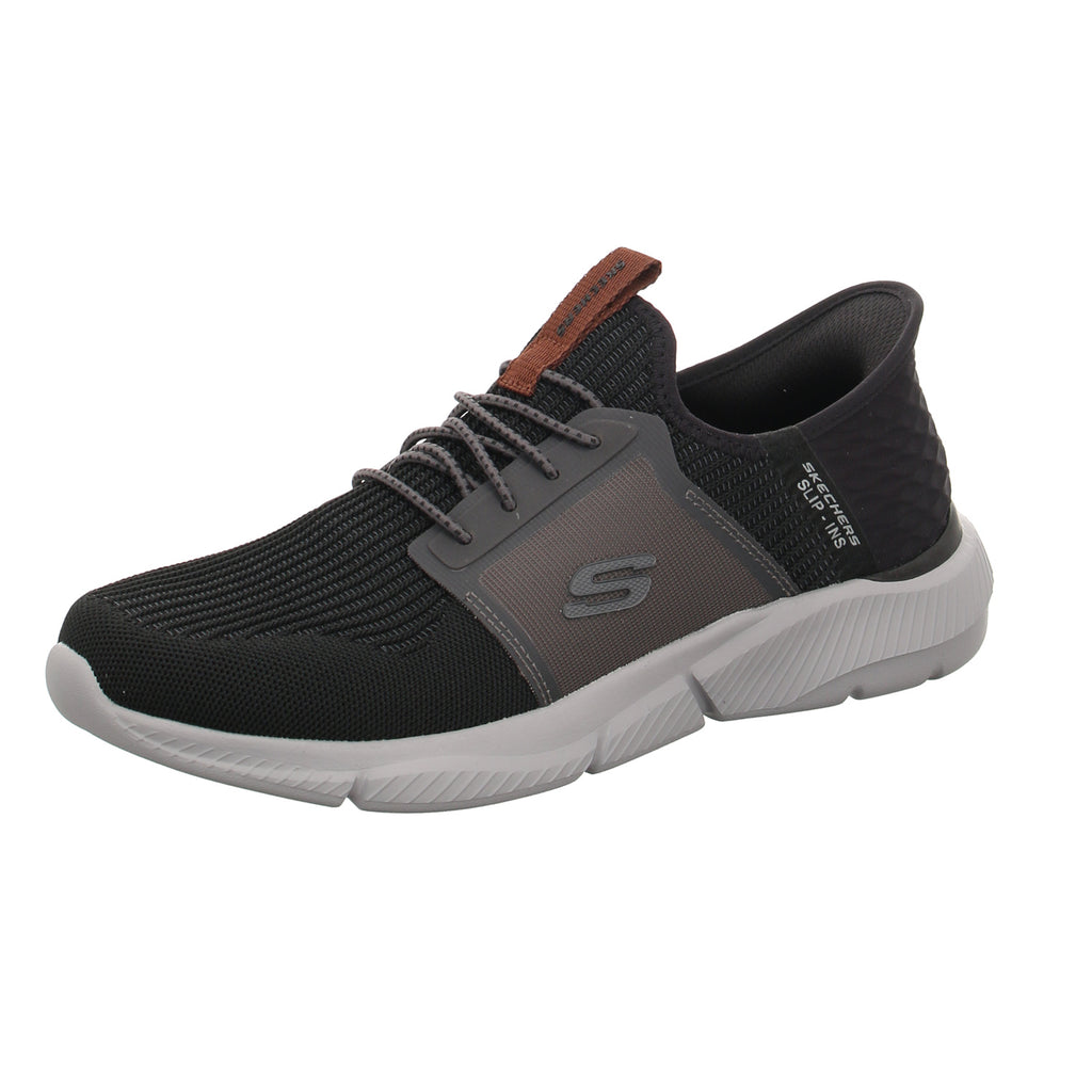 Skechers |