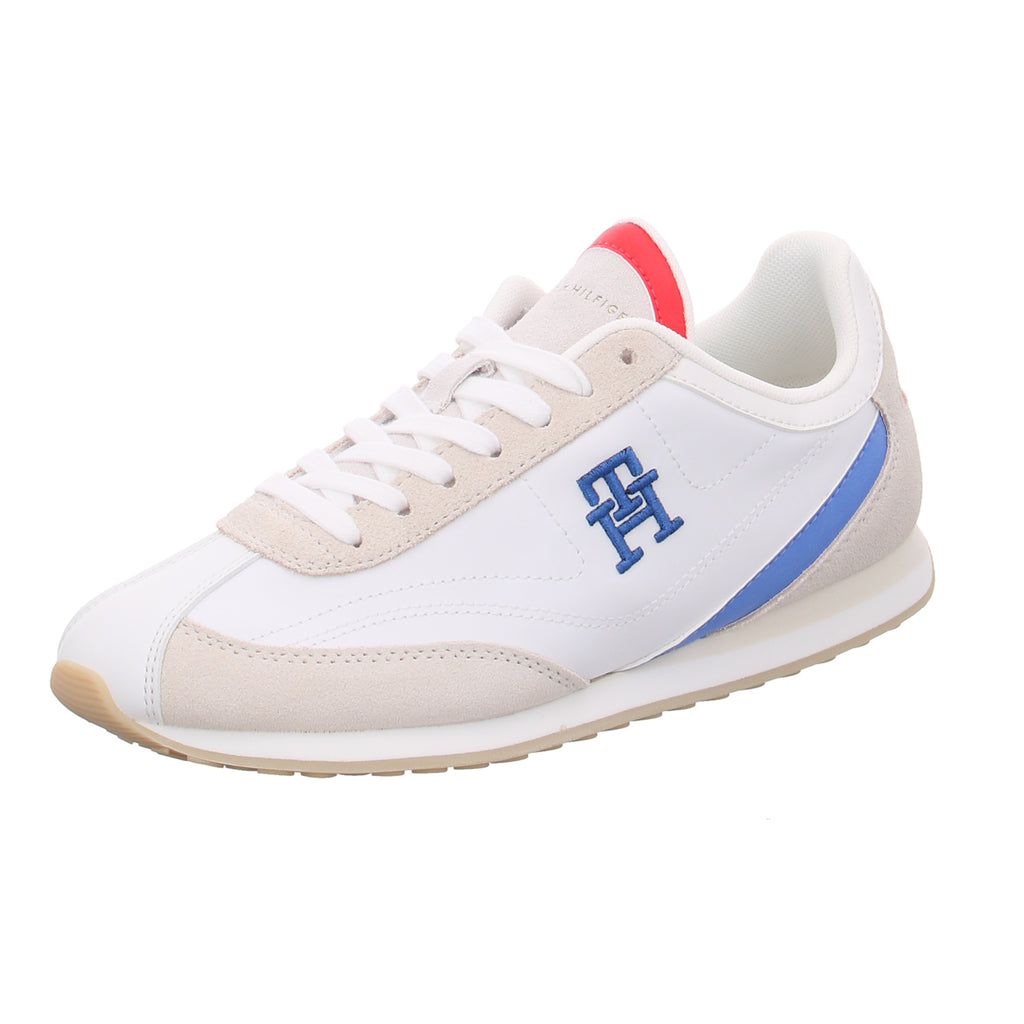 Tommy Hilfiger |