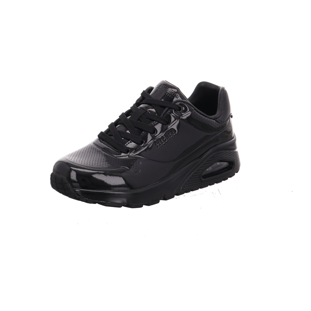 Skechers |