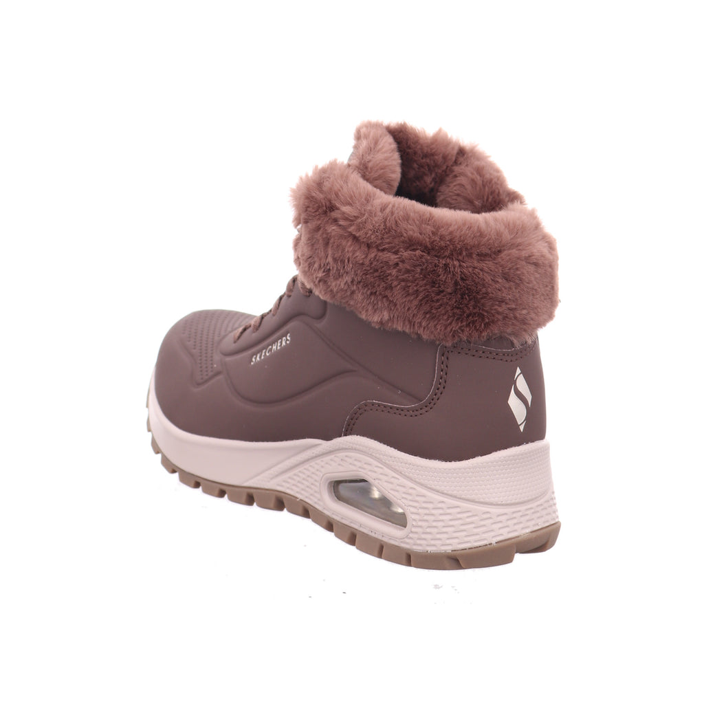 Skechers |