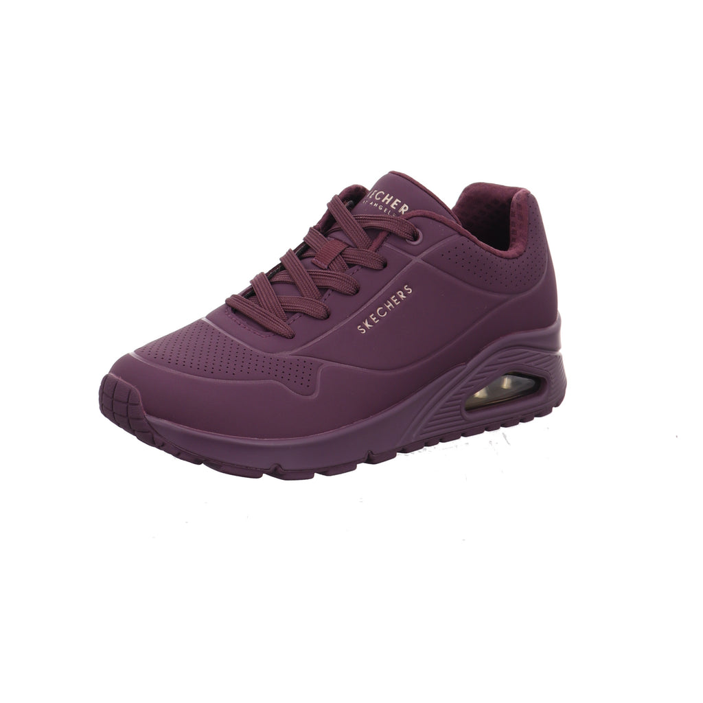 Skechers |