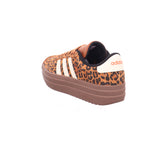 Adidas |