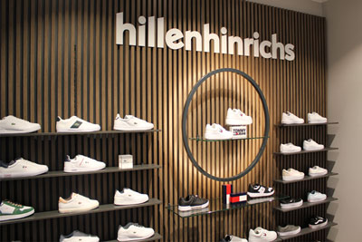 Groe Schuhauswahl im Schuhhaus Hillenhinrichs in Damme