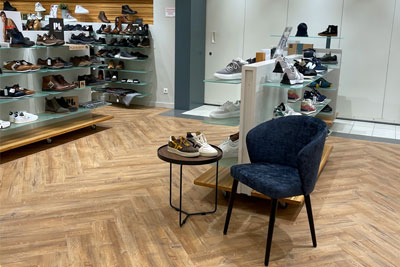 Damenschuhe und Herrenschuhe im Schuhhaus Hillenhinrichs in Steinfeld