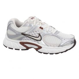 W NIKE V5 RNR